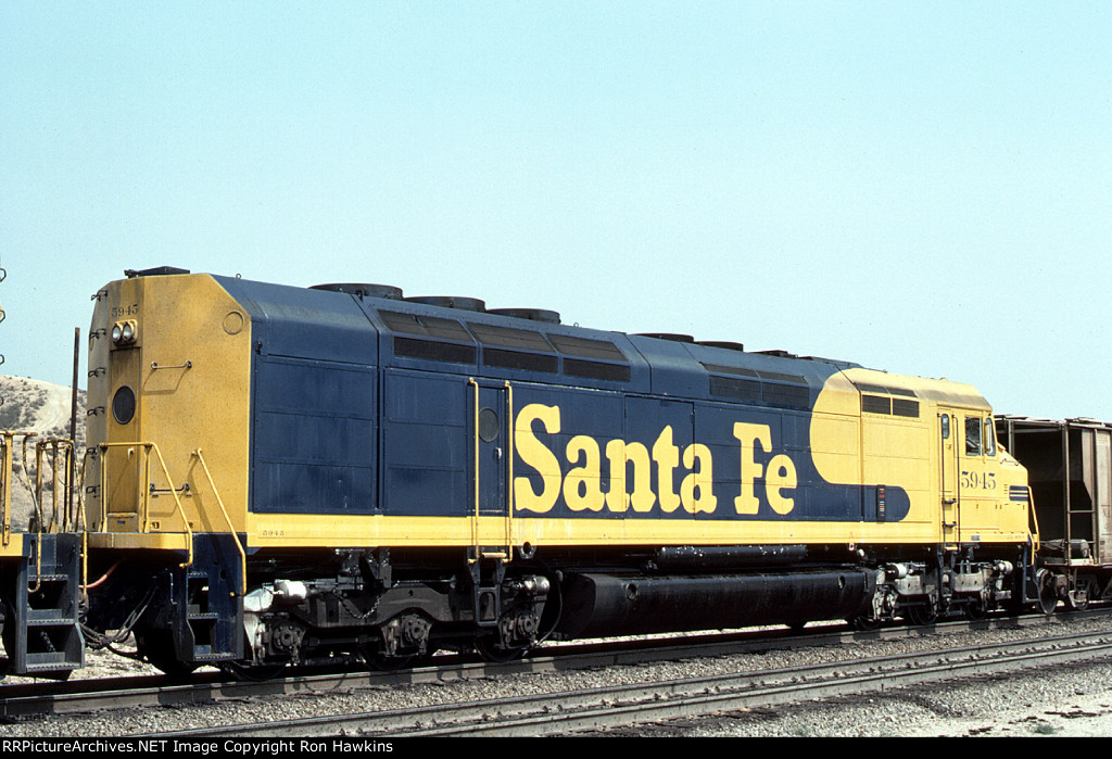 ATSF 5945 (REPOST)